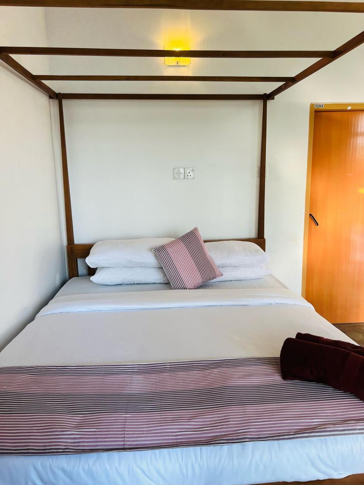 Bed and Breakfast Montes Ella Exterior foto