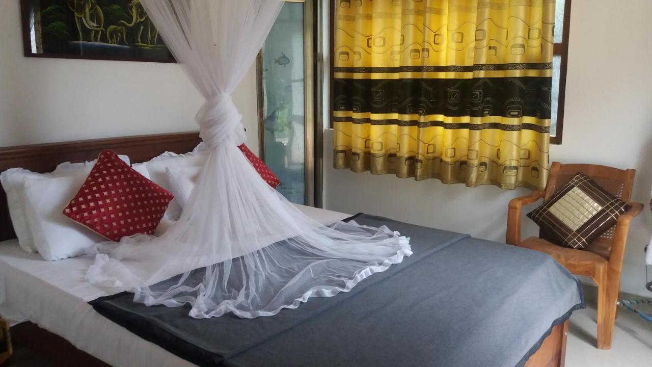 Bed and Breakfast Montes Ella Exterior foto
